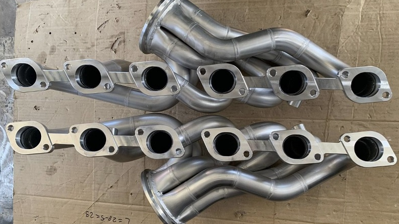 Photo of Fiammenghi Italia 6-1 Manifolds with 200-Cell Sport Cats for the Ferrari 599 GTB/SA Aperta - Image 1